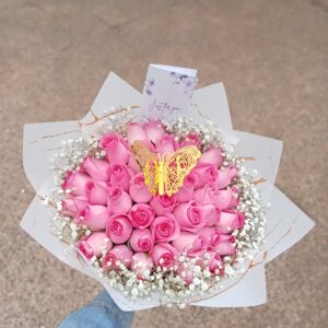 40 PINK ROSES WITH GYPSO ROUND